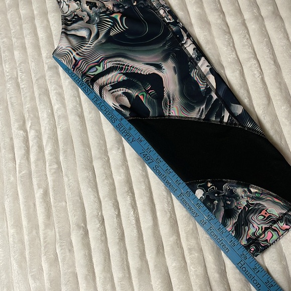 Nike Pro Crop Legging | Size Small - Picture 9 of 9